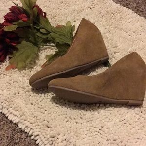 NWOT Suede Beige Wedges